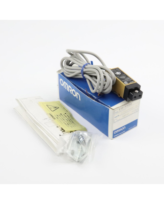 Omron Fotoelektrischer Sensor E3S-X3CB4 OVP