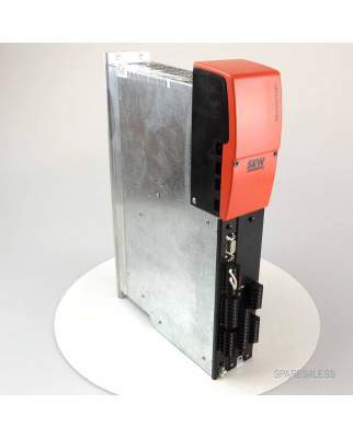 Produktbild von Gebrauchter Lenze 8200 Vector Frequenzumrichter 5,5 KW – Modell E82EV552_4C