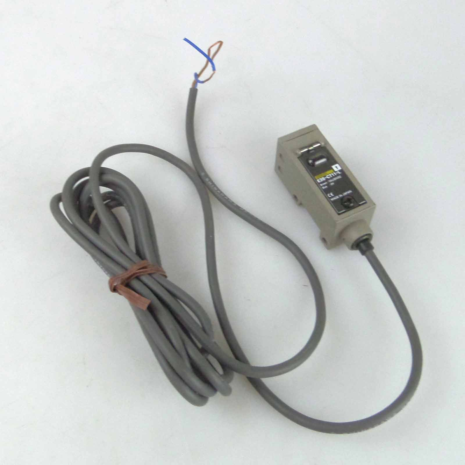 Omron E3S-CT11-L - Optischer Sensor 2m - spares4less Low cost ...