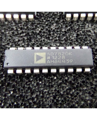Analog Devices AD7820K AH64439 (3Stk) NOV