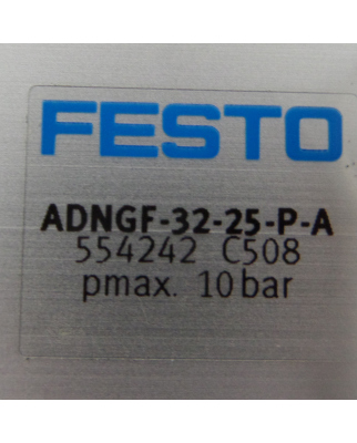 Festo Kompaktzylinder ADNGF-32-25-P-A 554242 NOV