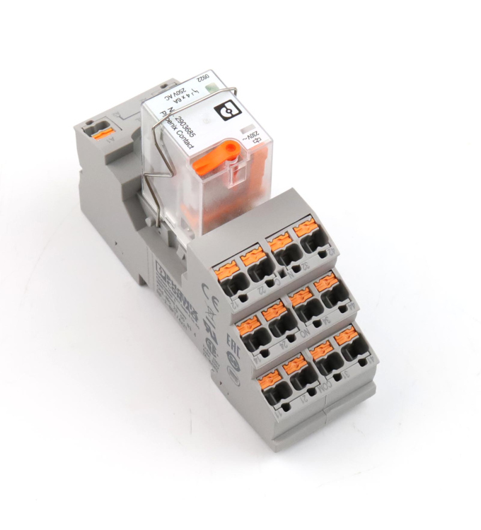 Phoenix Contact Relaissockel RIF-2-BPT/4X21 2900934 + Einzelrelais 2903685 NOV
